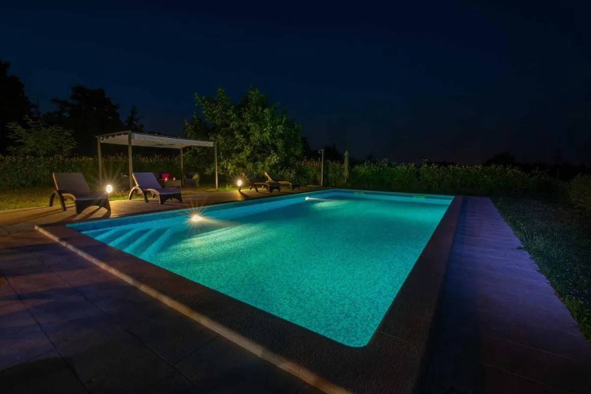 Villa Agnese, A Charming Pool Villa Surrounded By Nature Veli Turini 0*,  Хорватия