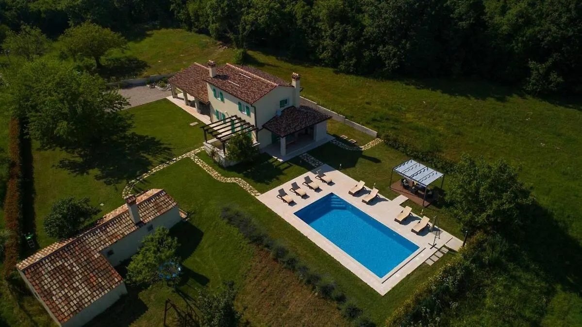 Villa Agnese, A Charming Pool Villa Surrounded By Nature Veli Turini