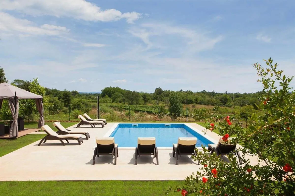 Villa Agnese, A Charming Pool Villa Surrounded By Nature Veli Turini Хорватия